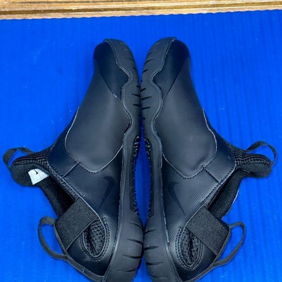 Nike Zoom Pulse Triple Black Nurse Nursing Shoes Women's 6.5 Men's 5 CT1629-003 - Picture 6 of 8